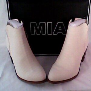 Mia Barby Ivy Faux Leather Textured Booties Size 7M NIB